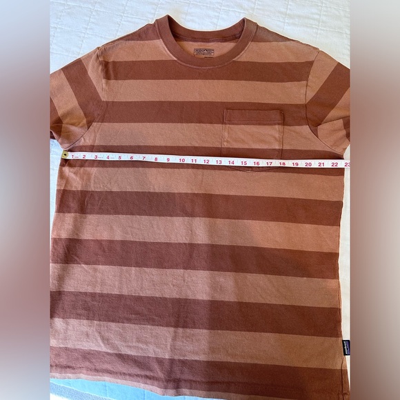 Men’s Striped Patagonia Tee - Picture 10 of 12